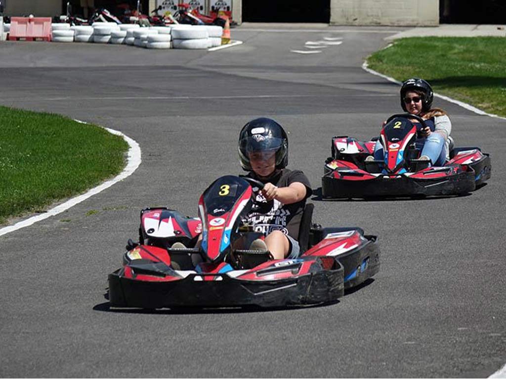 Outdoor karten: outdoor karting bij Karting Bouilllon