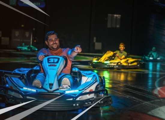 Karten in Antwerpen bij BattleKart Antwerpen: met deze deal kan je voor 15 minuten komen e-karten.